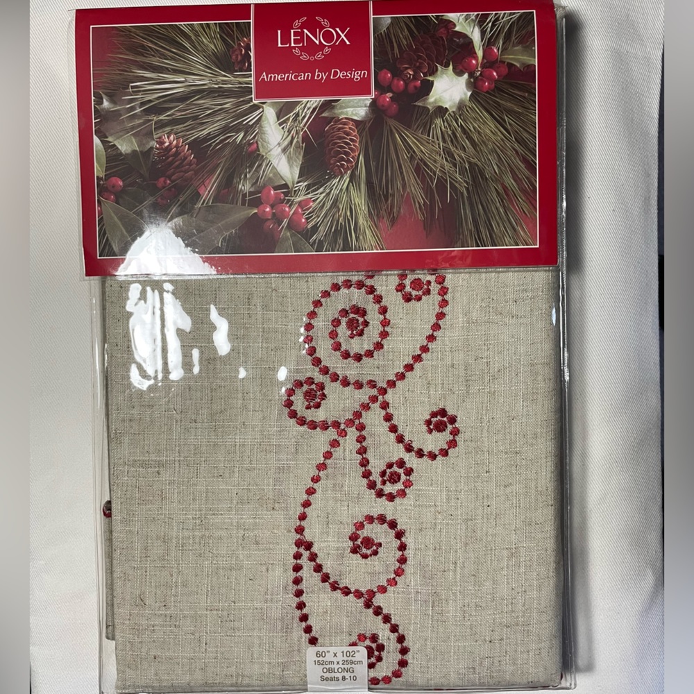 NWT   LENOX TABLECLOTH   FRENCH PERLE   60” x 120”